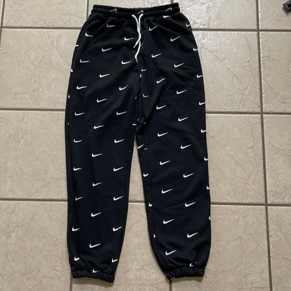 Nike sweat pants medium large black swoosh NWOT